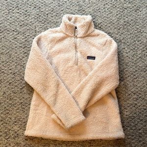 Cream/Pale pink Patagonia fleece pullover sweater